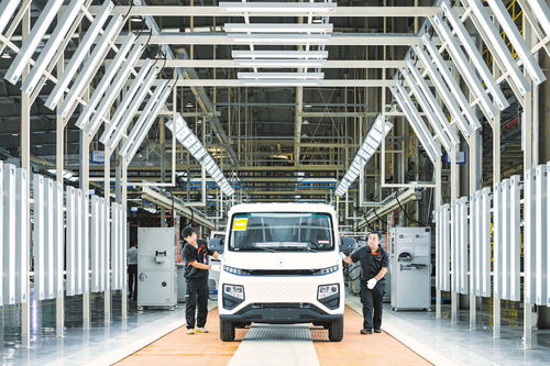 海南首个新能源商用车工厂竣工
